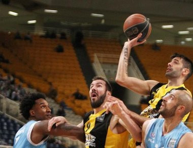 Basket League: Ο Κολοσσός «έβγαλε το λάδι» στην ΑΕΚ αλλά ο Σάκοτα «καθάρισε» (φωτό)